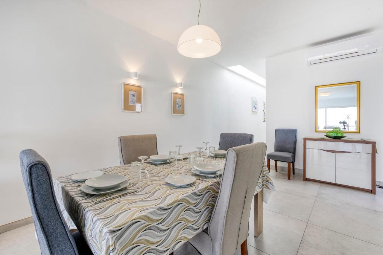 Gzira Penthouse - Hosted By Sweetstay Exterior photo